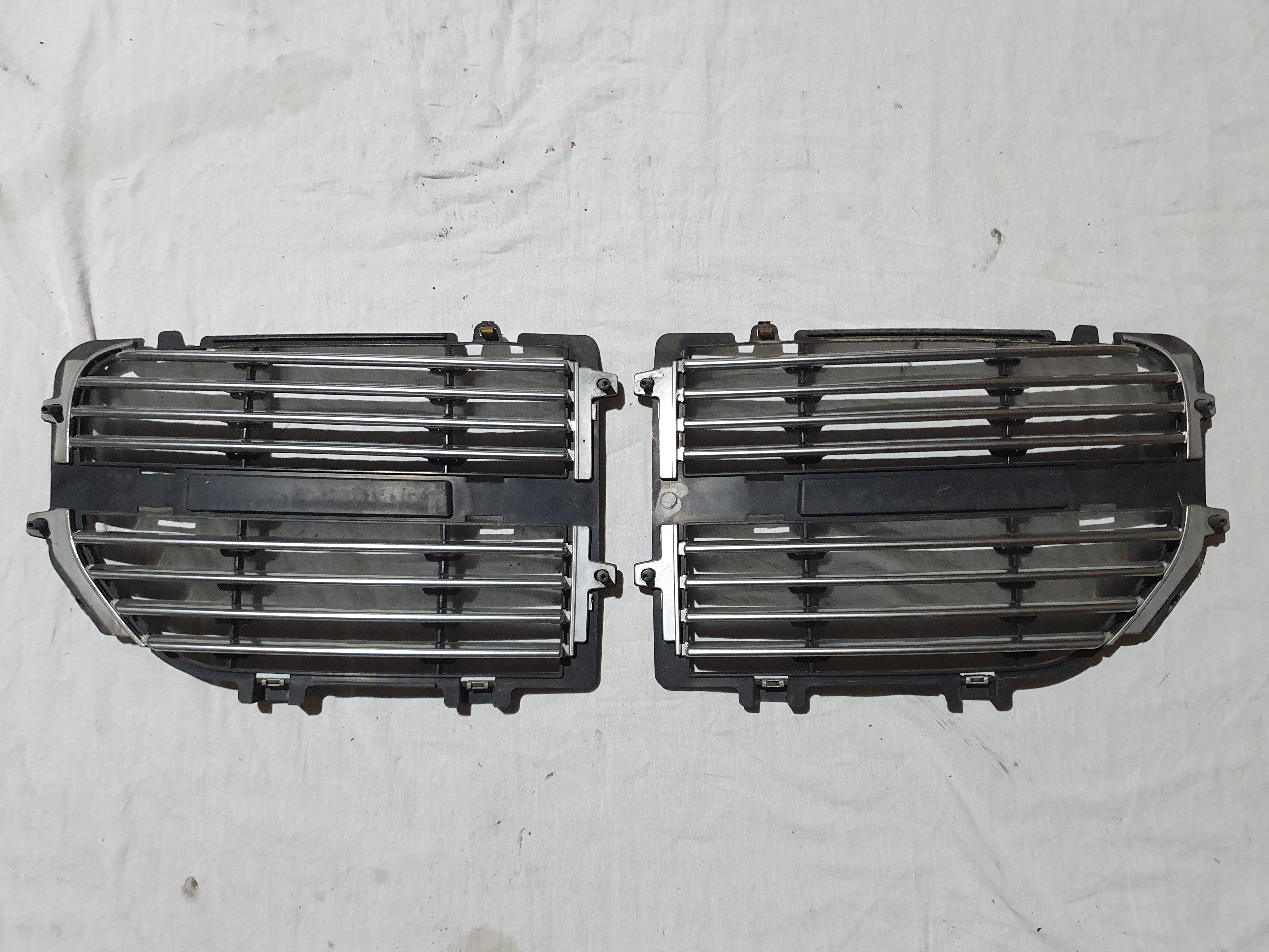 Calandre Dodge Magnum 2004-2008