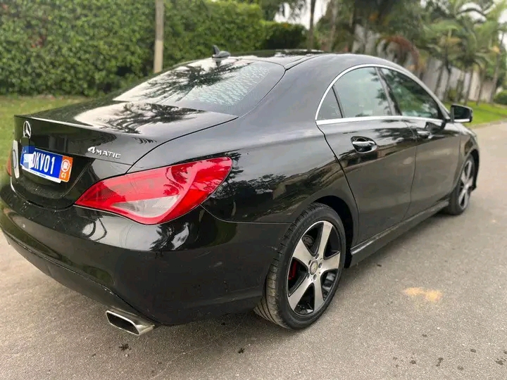 Mercedes CLA 250
