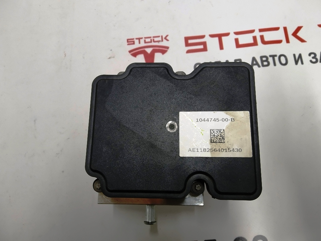 Module ABS RWD Tesla modèle 3, modèle Y 1044745-00-B