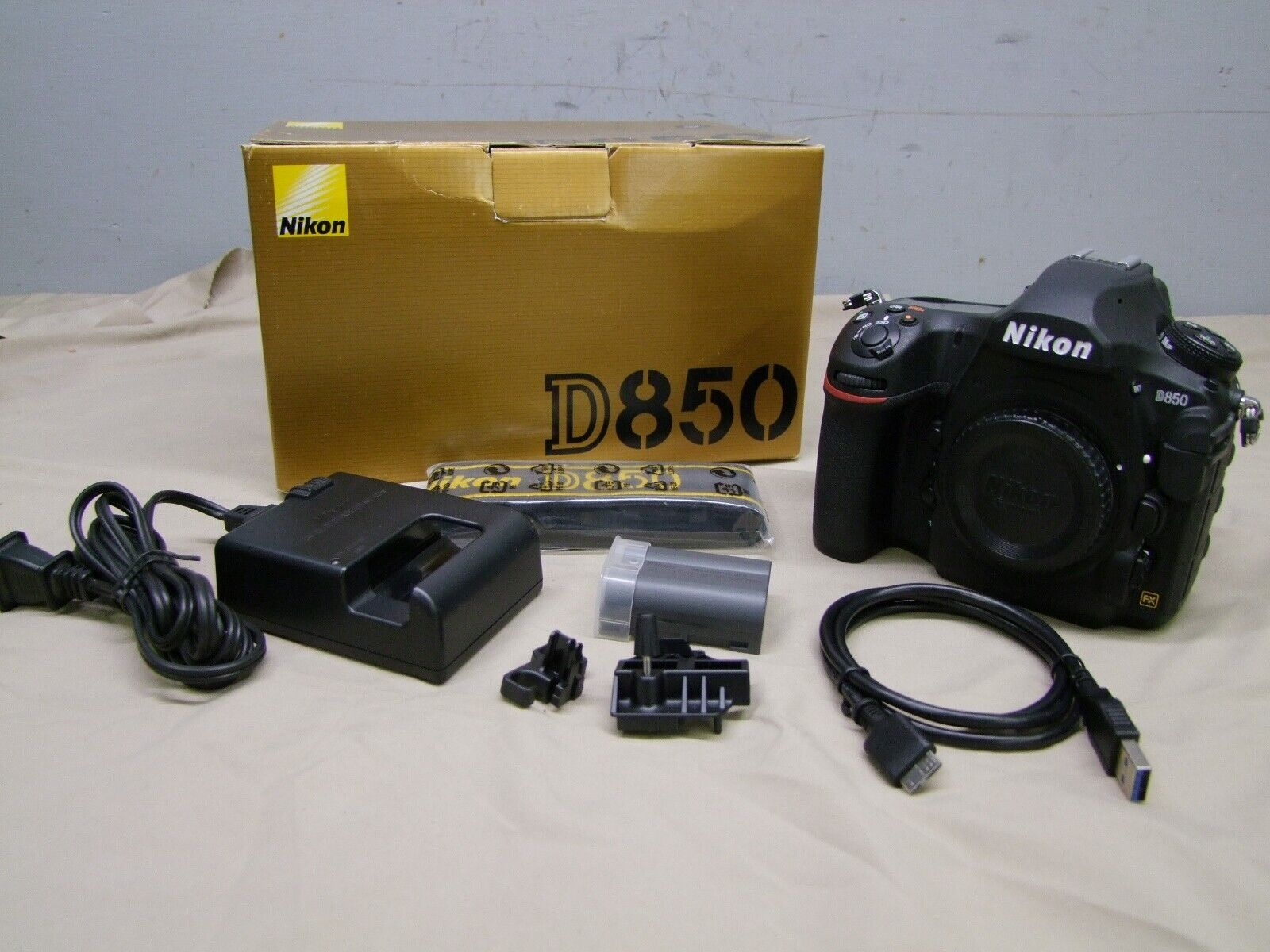 Appareil photo reflex numérique Nikon D850 45,7 MP - Noir (1879 clics) - Photo 1