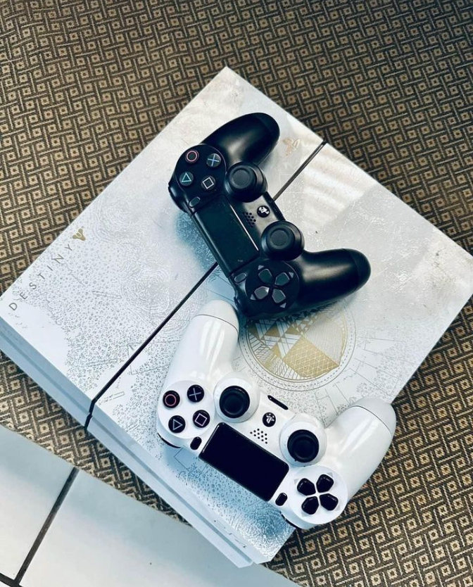 PlayStation 4+FIFA 2022