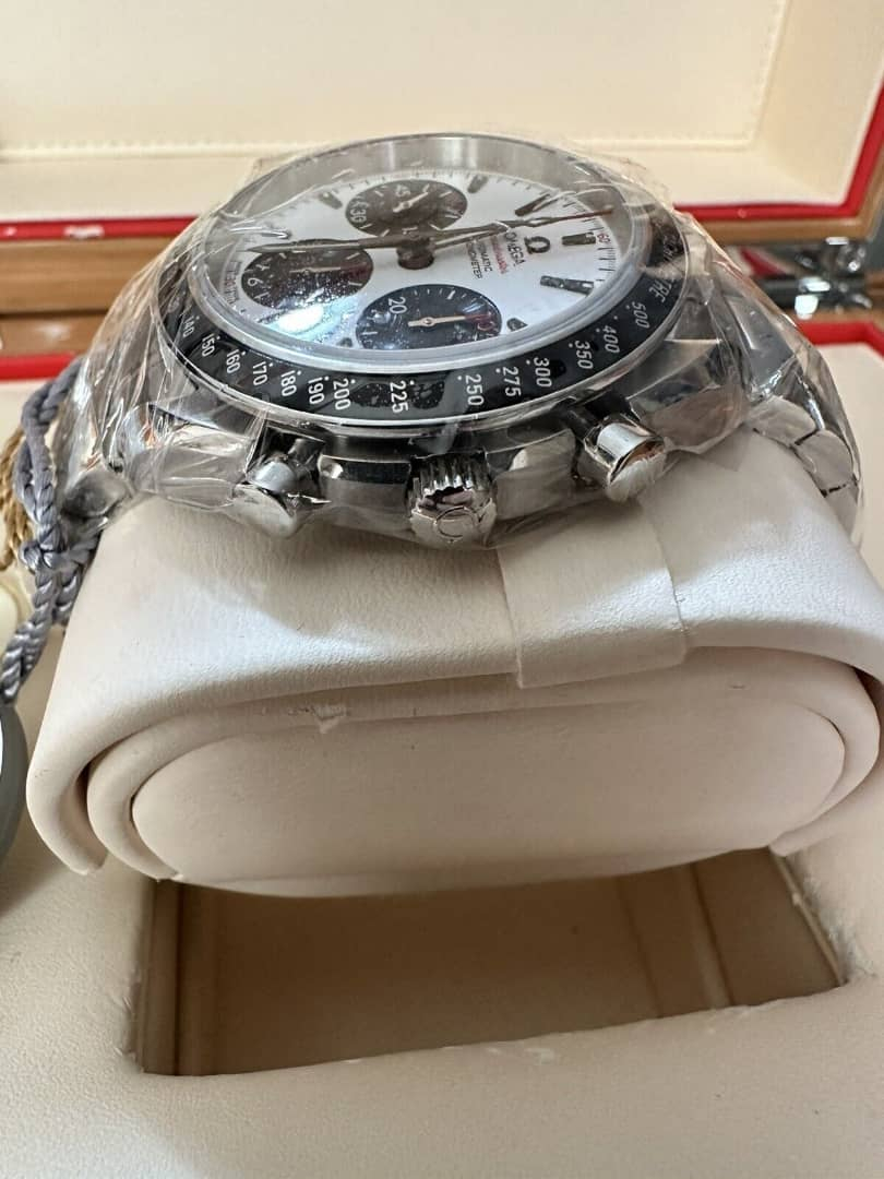 Omega Speedmaster date Limited Edition Panda Dial 2013 Brand New - Miniature 7