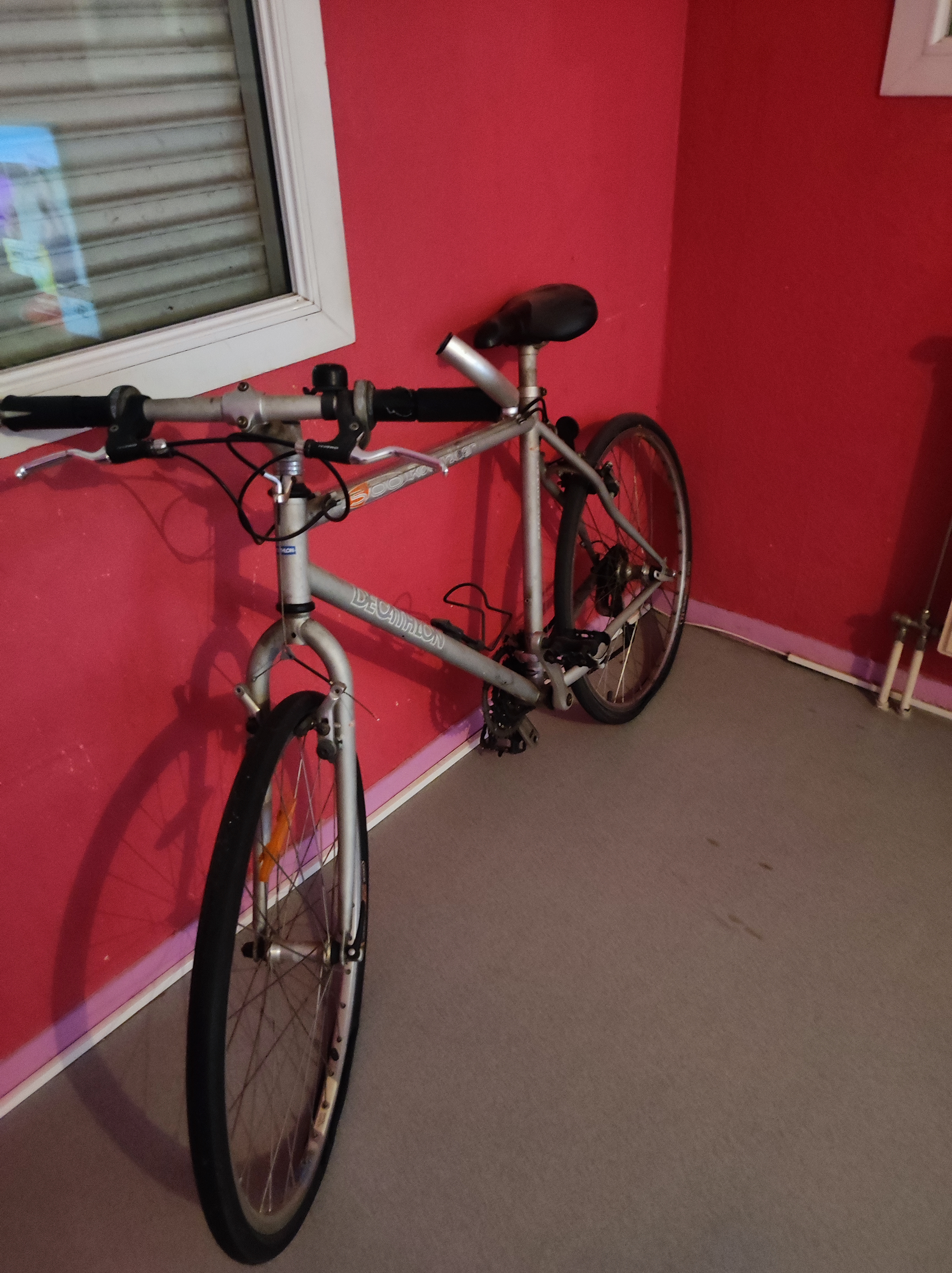 Vends vélo VTT, presque pas servi