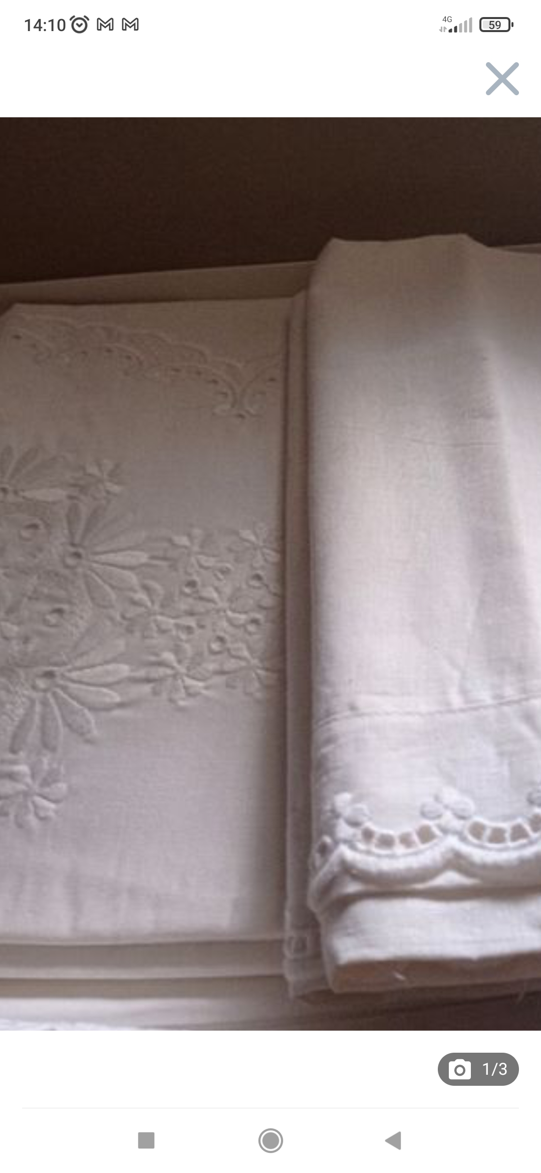 Parure de draps ancien brodé main