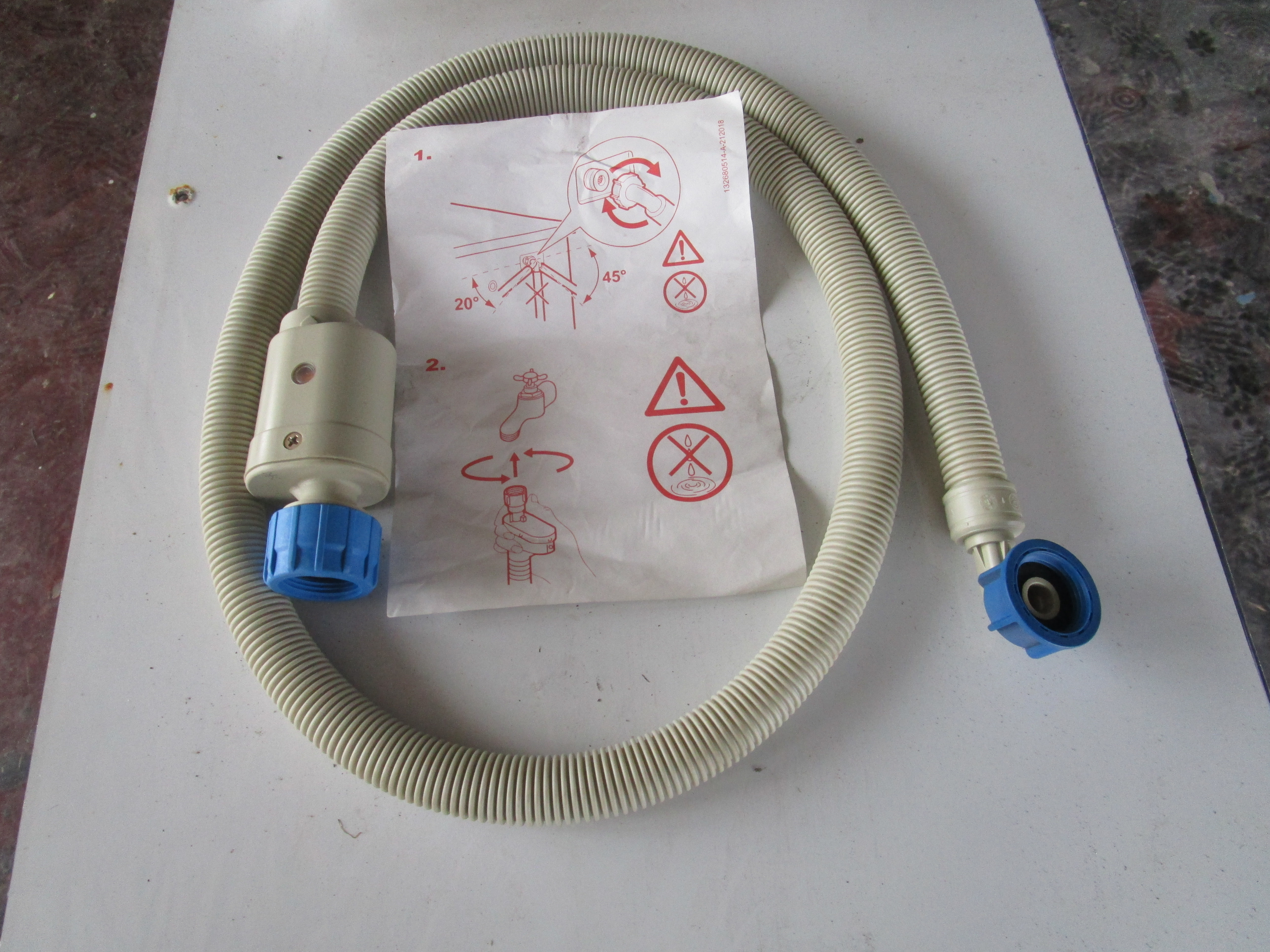 Tuyau machine laver