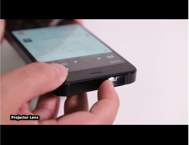 Phone Projector QU2 Écran :5.5 Charge rapide :65W NEUF 4go 128Go - Miniature 2