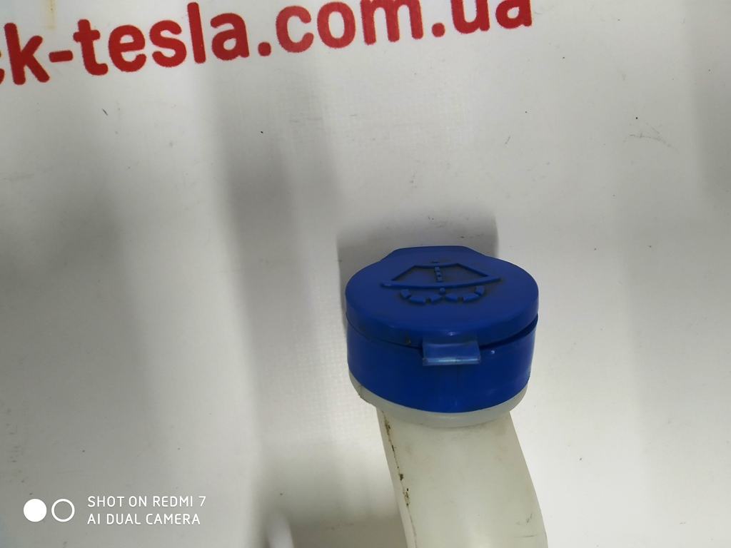 Bouchon de réservoir de lave-glace Tesla  1005685-00-A