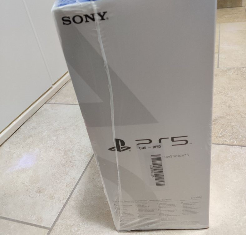 Playstation PS5 Version Standard, 825 Go avec lecteur CD avec facture à l'appuie pour la garantie lé - Miniature 2