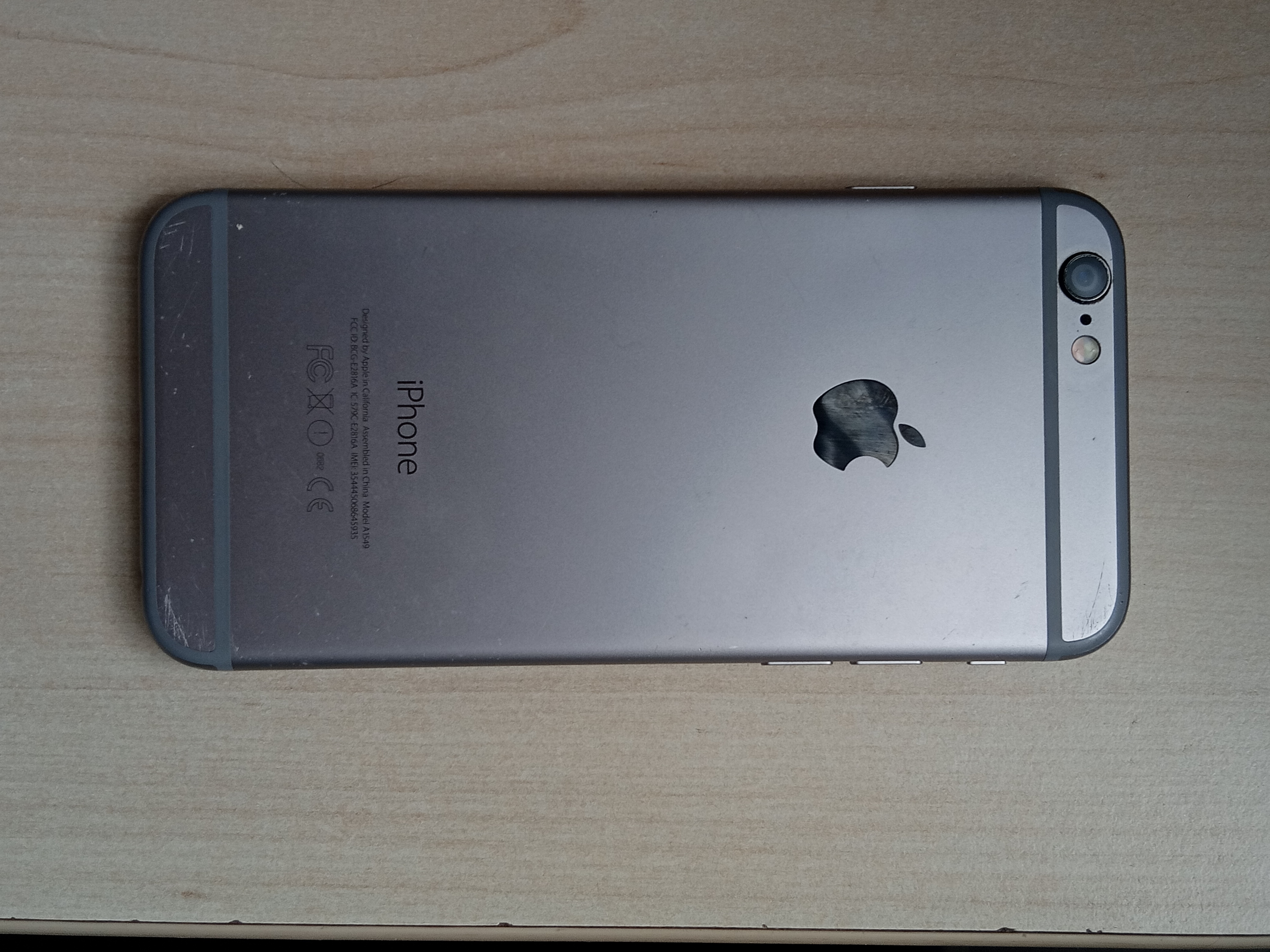 iPhone 6s gris 32go (NEUF) - Miniature 2