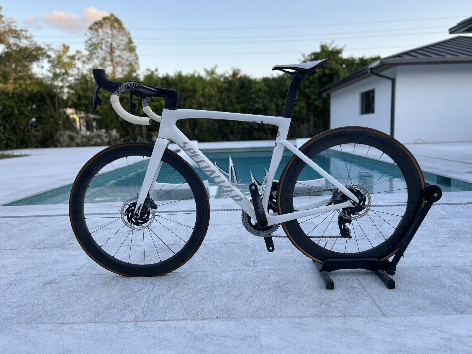 Vélo VTT specialized