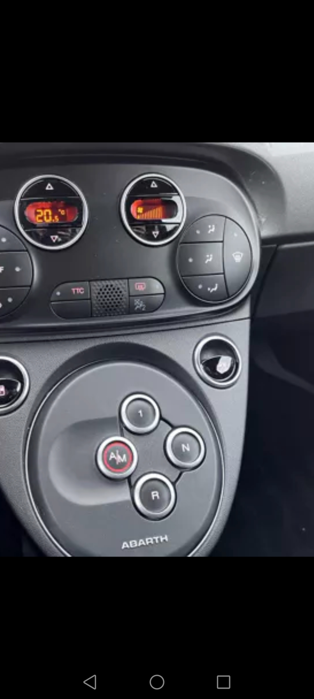 ABARTH 595 Scorpioneoro 1.4i T-JET 165