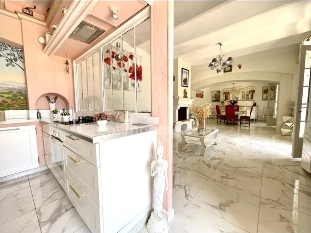 Superbe maison en pierre, 270 m² sur un terrain arboré  Coudekerque-Branche