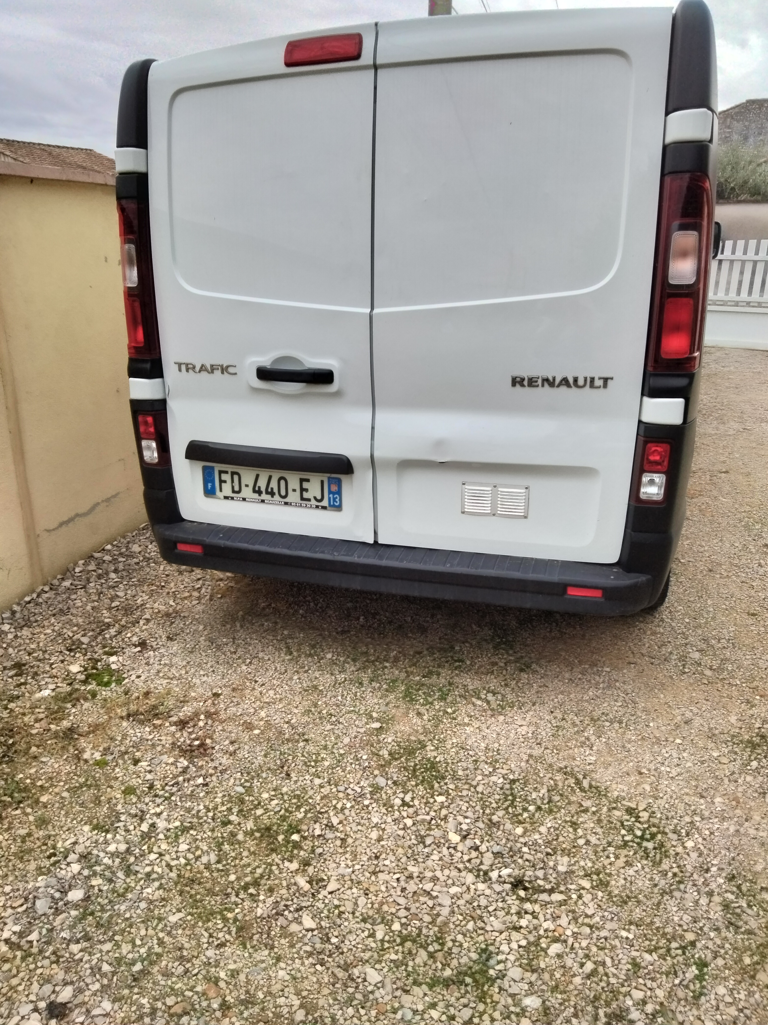 Renault Trafic III Confort à vendre - Miniature 4
