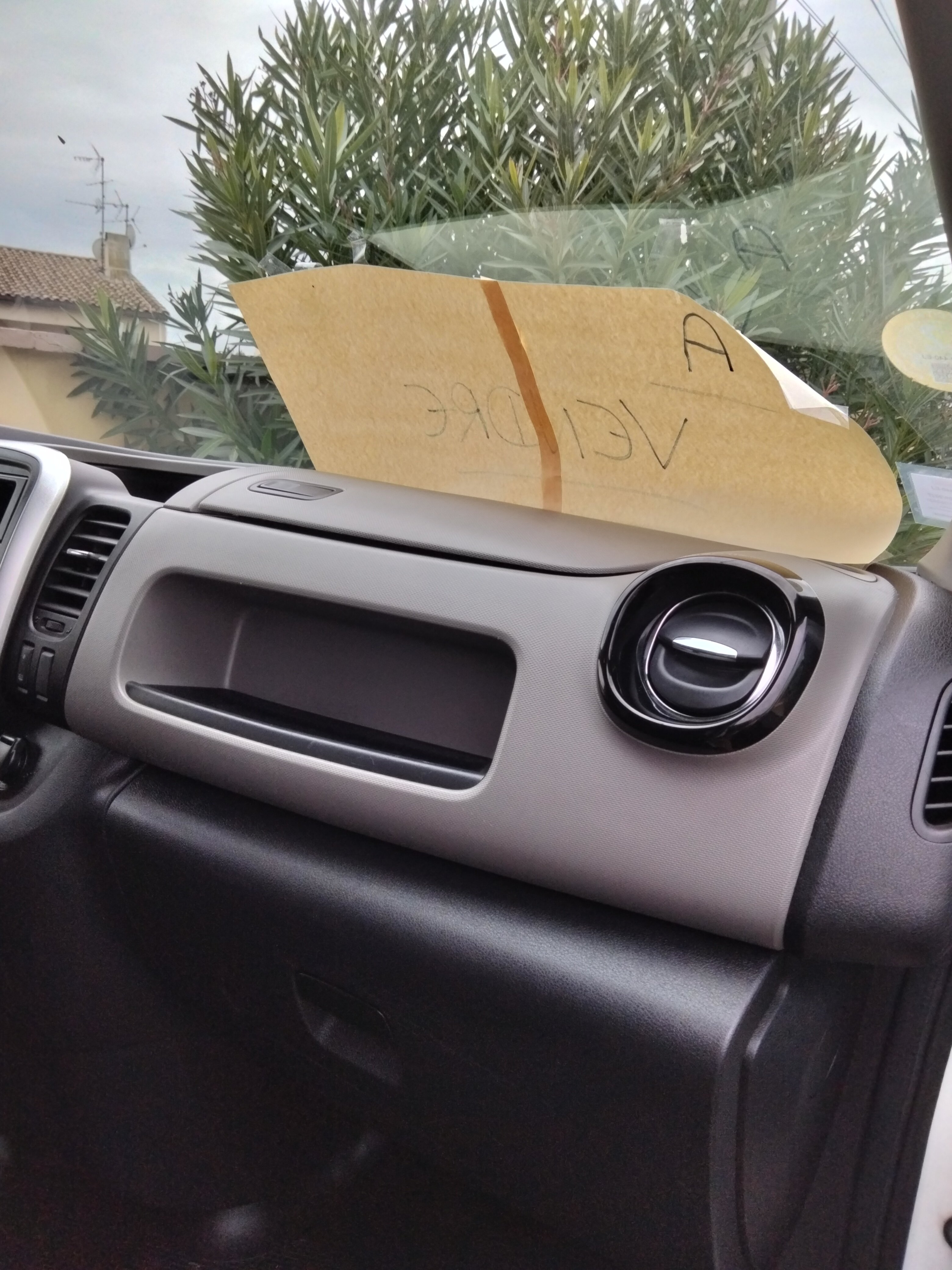 Renault Trafic III Confort à vendre - Miniature 5