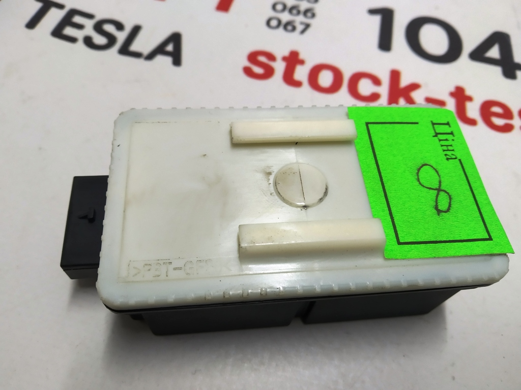 Antenne du capteur de pression des pneus (TPMS) Tesla  1034601-00-C