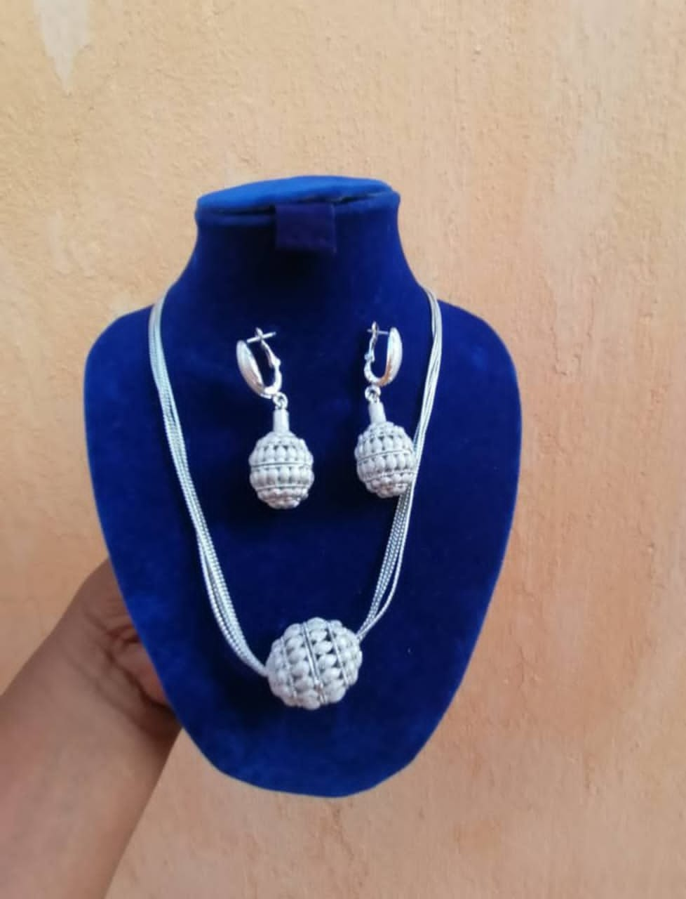Bijoux de classe.