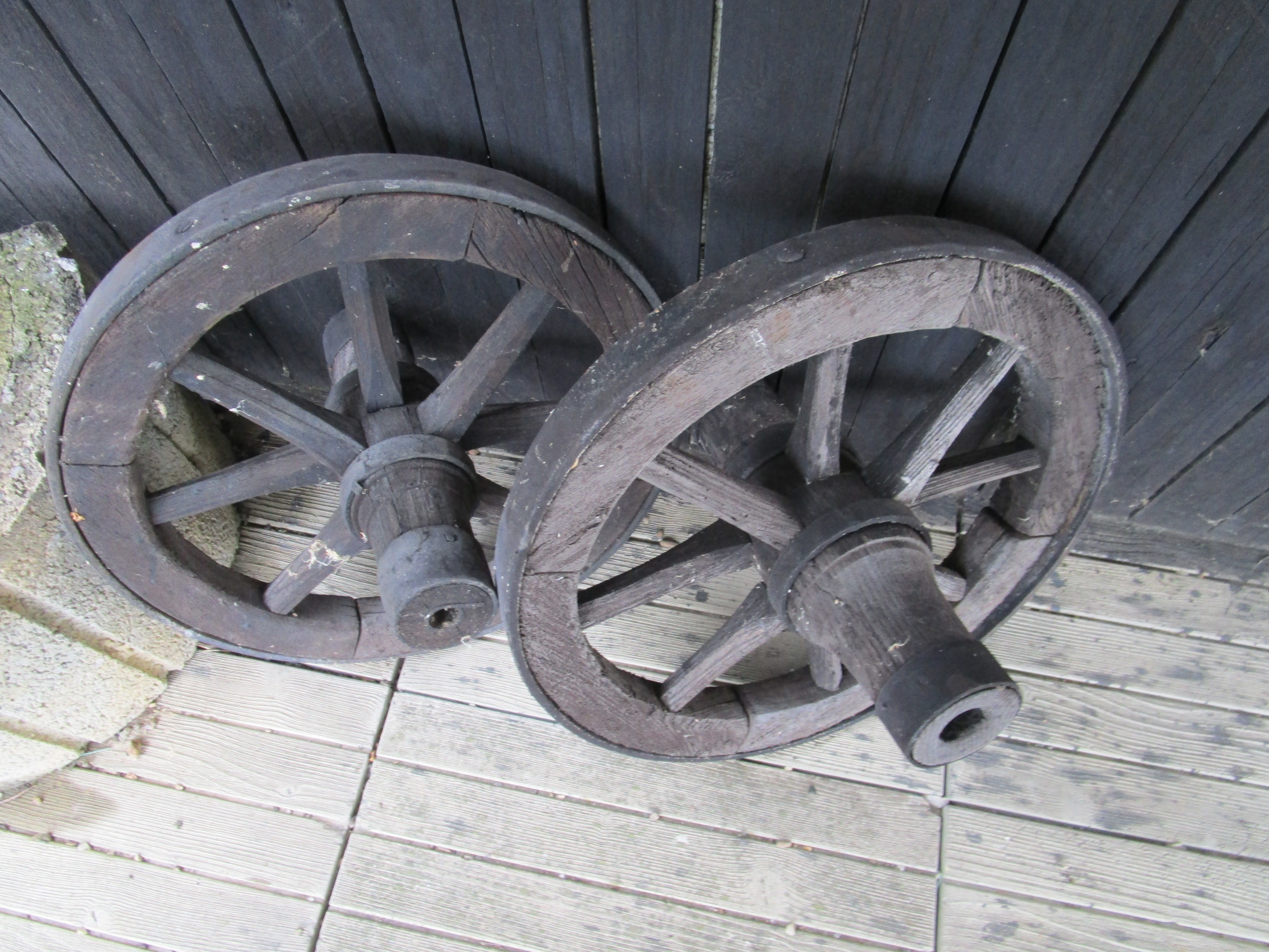 Roues anciennes