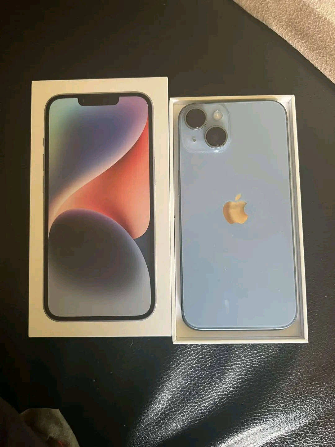 iPhone 14 neuf disponible