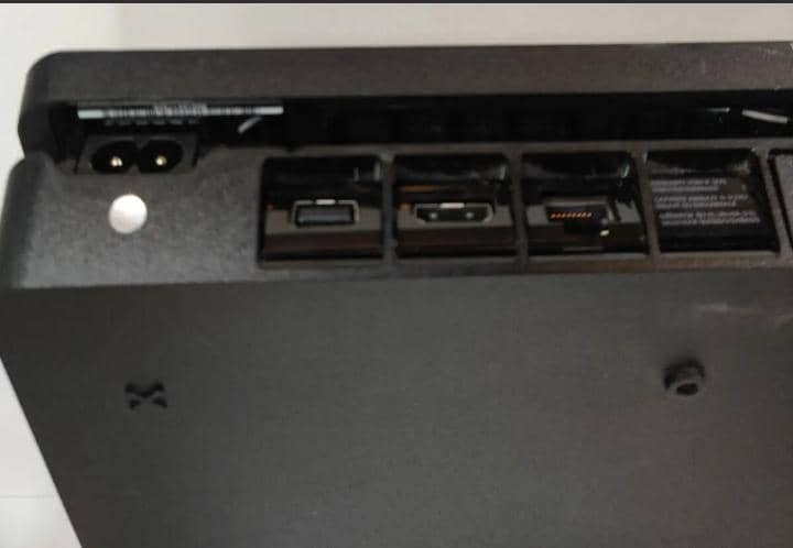 Sony Playstation 4 - Miniature 3