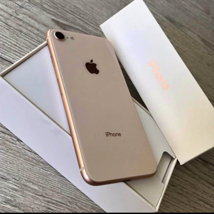 Iphone 8 avec facture + garantie ‼️