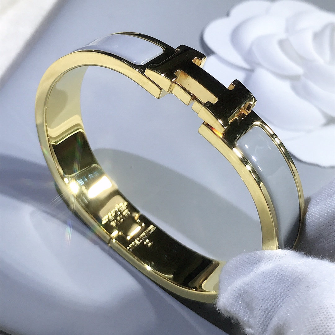 Bracelet Hermès flambant neuf