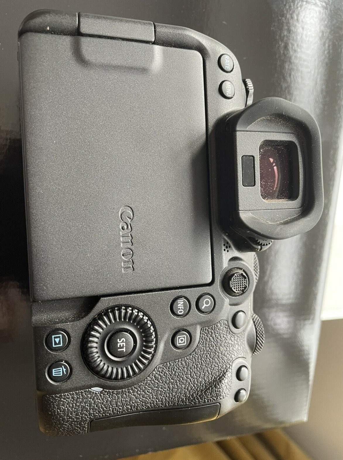 Canon EOS R6