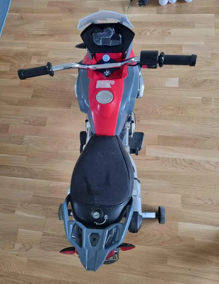 Nouvelle moto élèctrique 2024 - Miniature 3