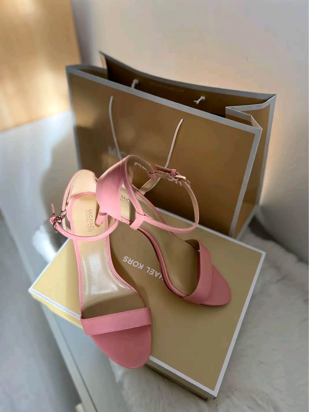 Michael Kors SIMONE MID sandales taille 41