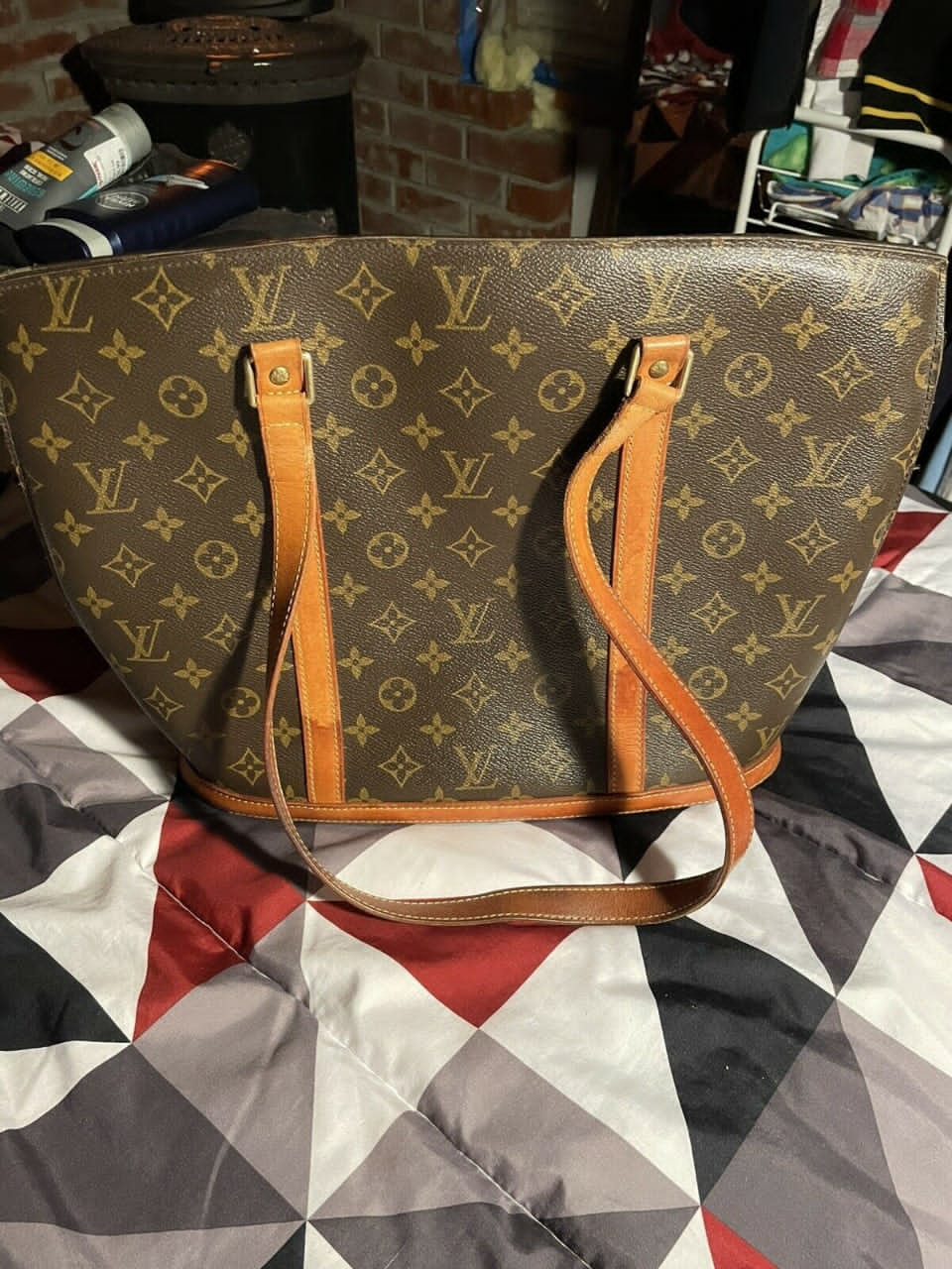 Sac en main Louis Vuitton