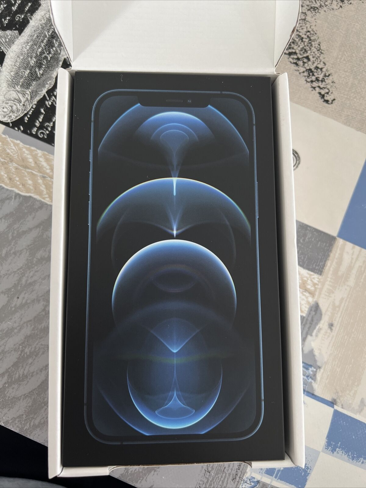 Apple iPhone 12 Pro Max Smartphone - 256 Go - Bleu Pacifique (Déverrouillé)