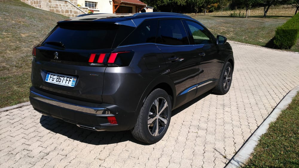 Peugeot 3008 état neuf