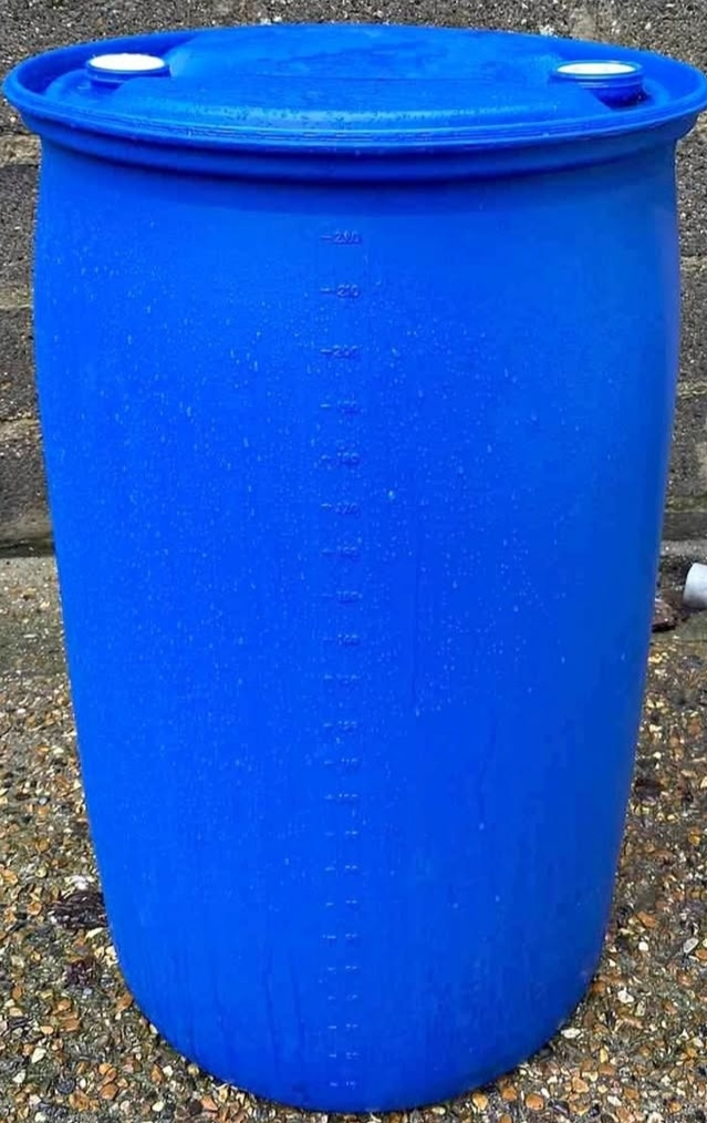 Plusieurs Fut de 200 litre