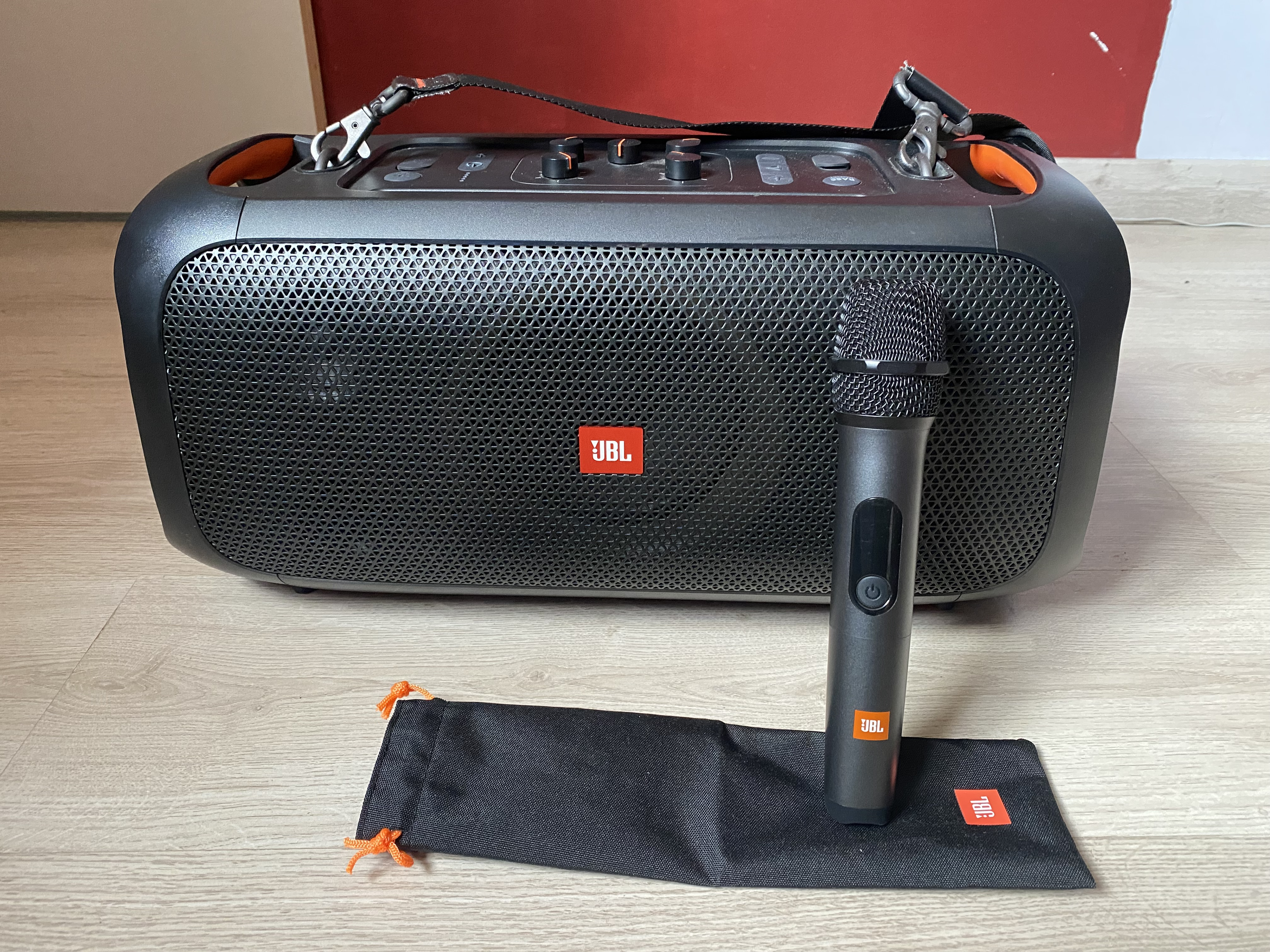 JBL, partybox, on the go