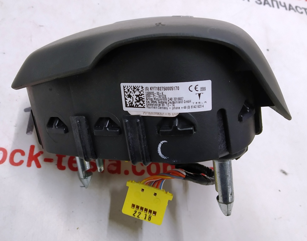 Ensemble airbag conducteur Tesla modèle 3 1096835-00-K