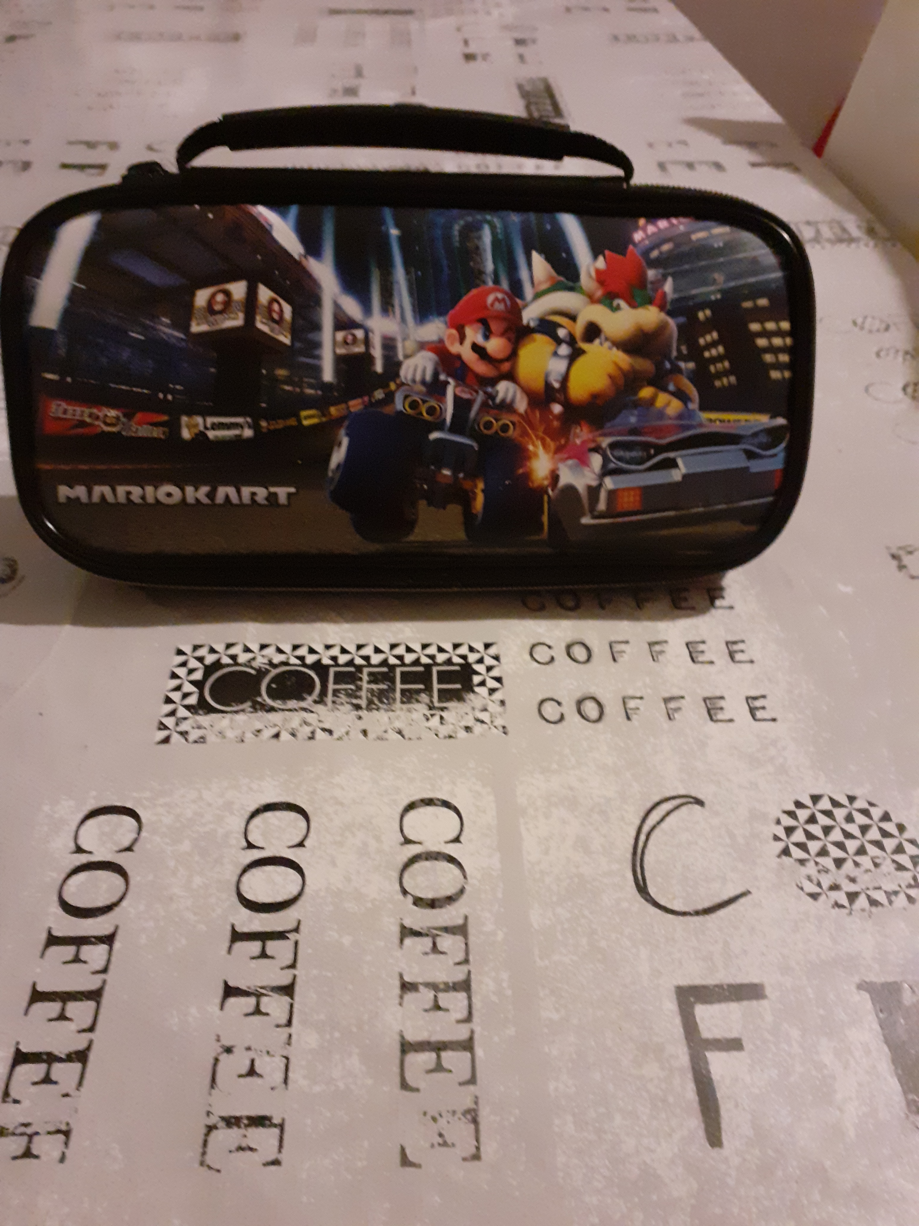 Manette avec fil et saccoche de transport Mario pour switch
