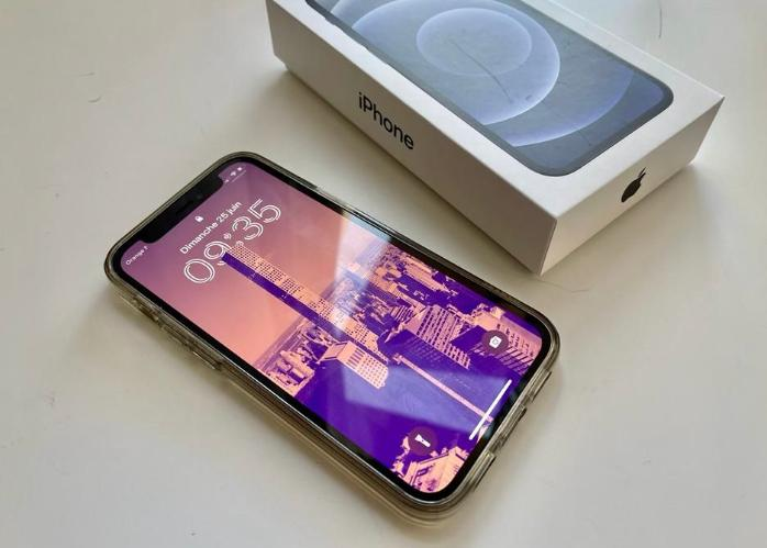 iPhone 12 - Lyon