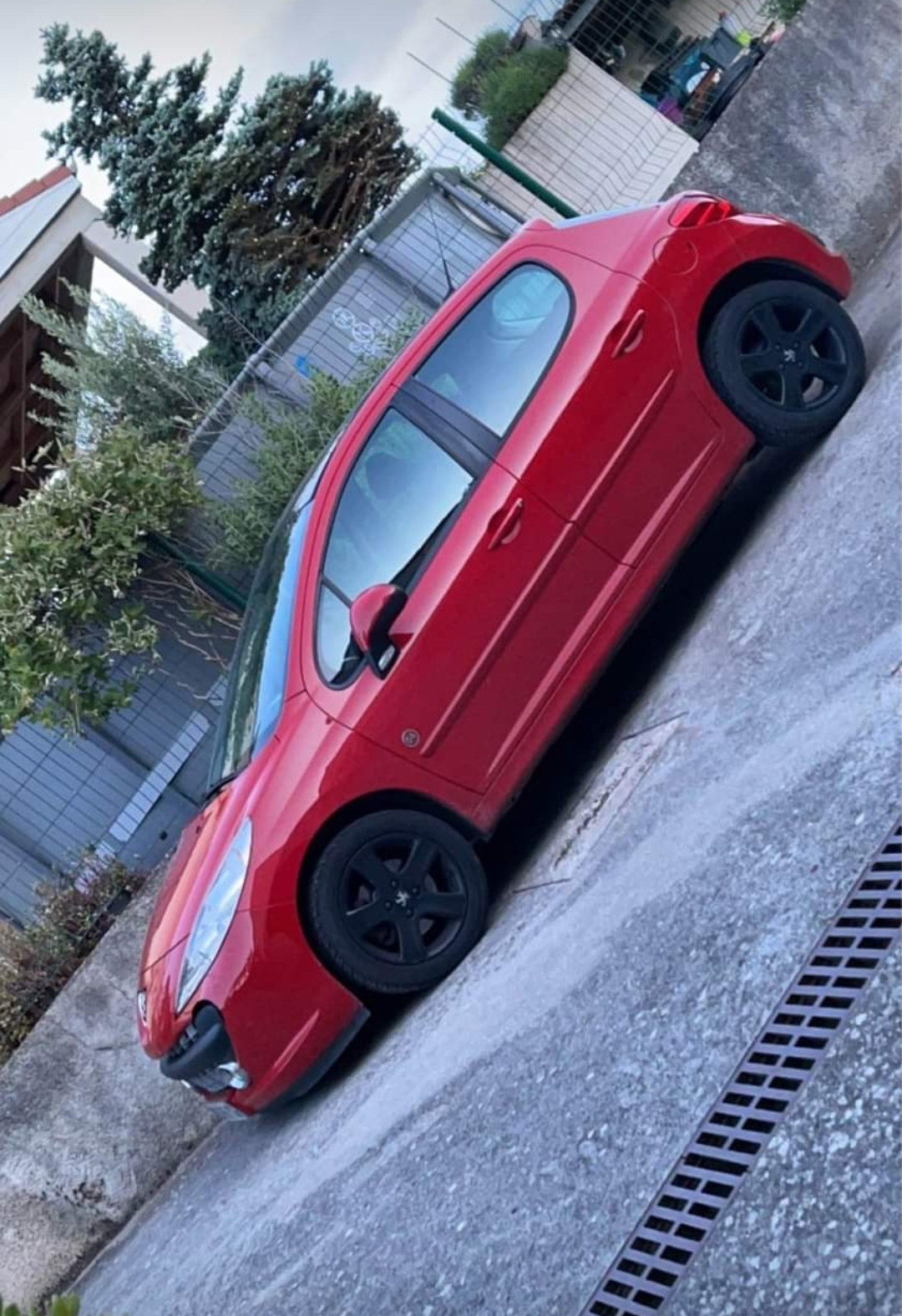 Peugeot 207 - Miniature 2