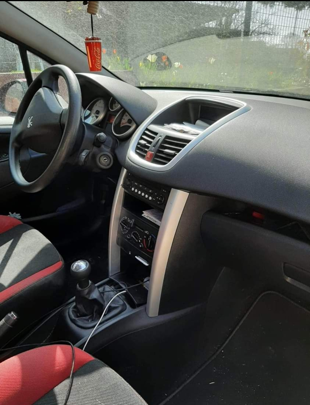Peugeot 207 - Miniature 3