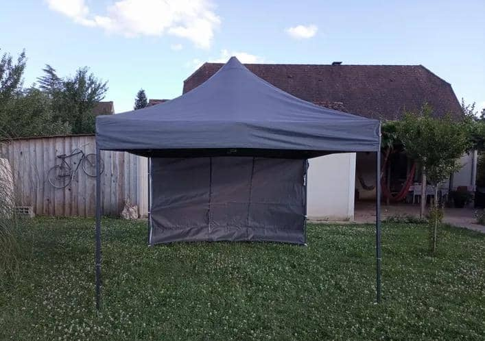 barnum gris foncé