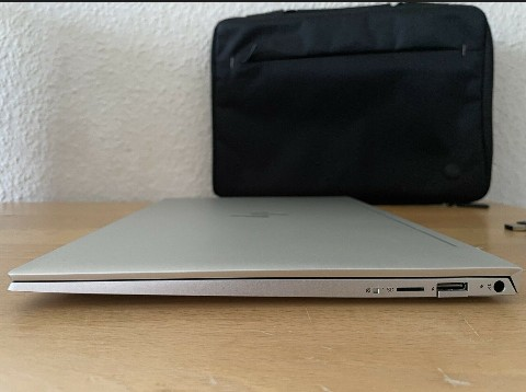 Ordinateur portable HP Envy 13 - Miniature 4