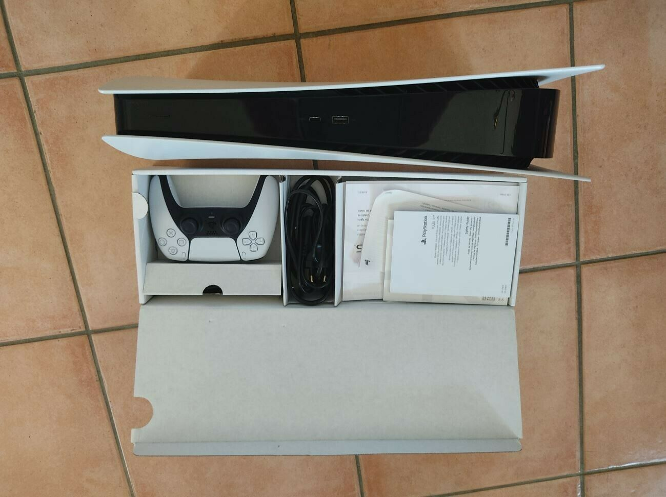 Vente de ps5 - Miniature 2