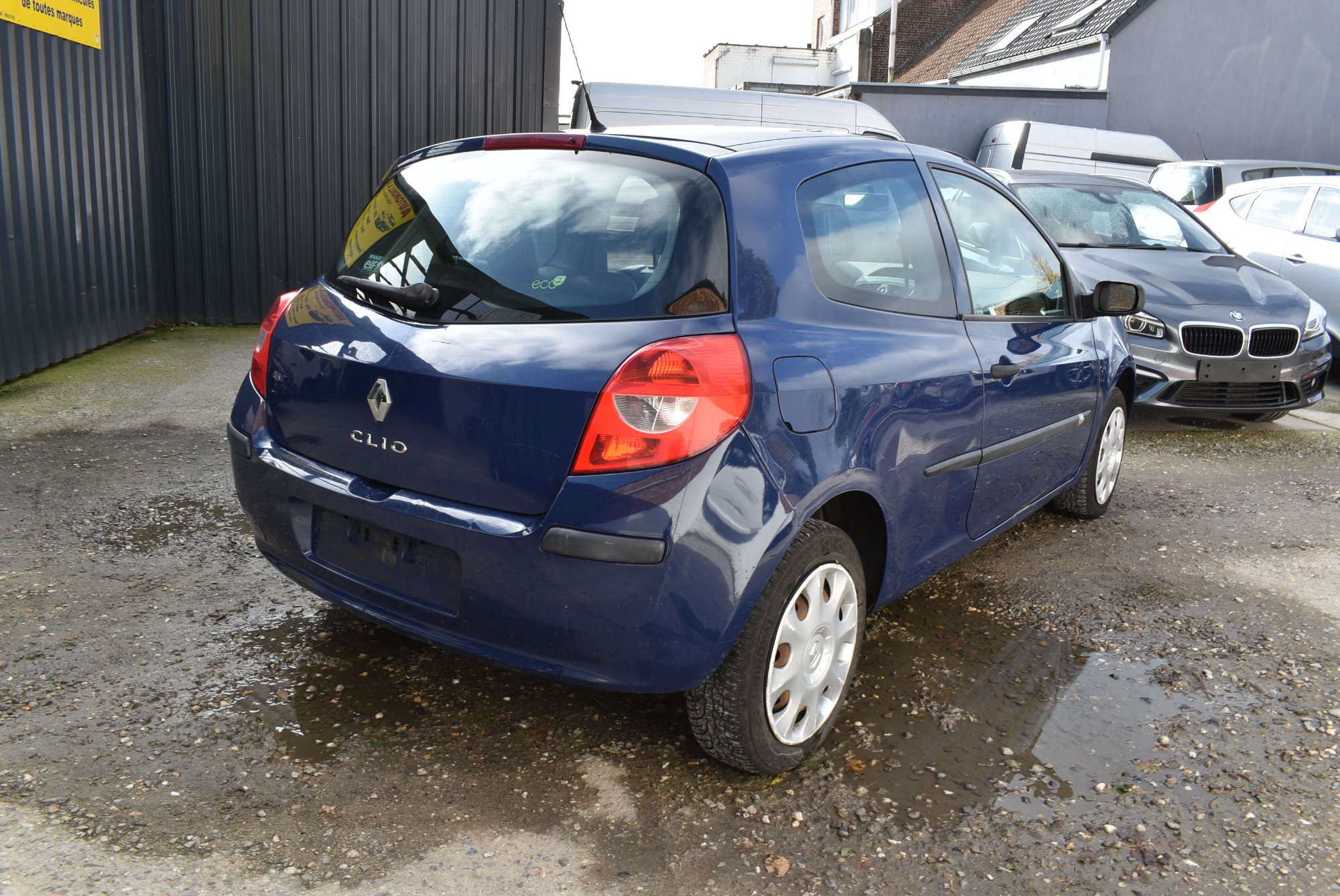 Renault Clio 1.2i (2006) - Essence - Manuelle - 65 hp - 220.508 km - Miniature 2