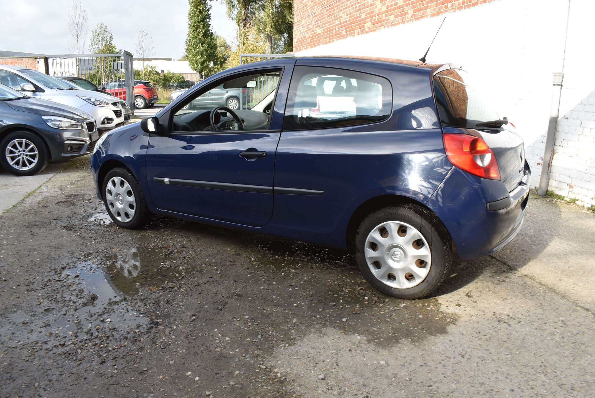 Renault Clio 1.2i (2006) - Essence - Manuelle - 65 hp - 220.508 km - Miniature 3