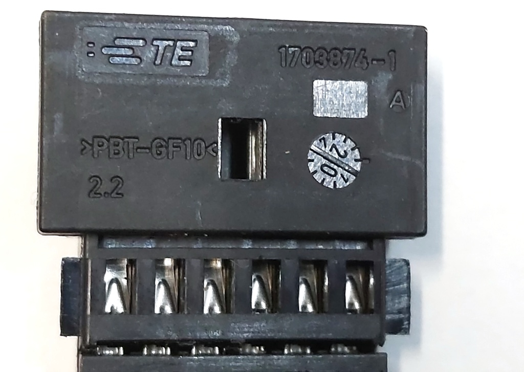 Câblage électrique de l'unité de commande de lève-vitre de la
porte 1703874-1A