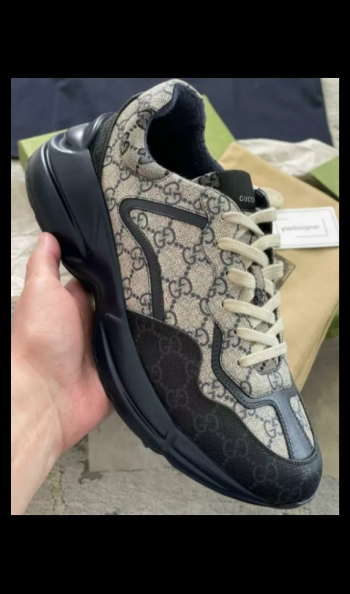 Chaussures de basket Gucci