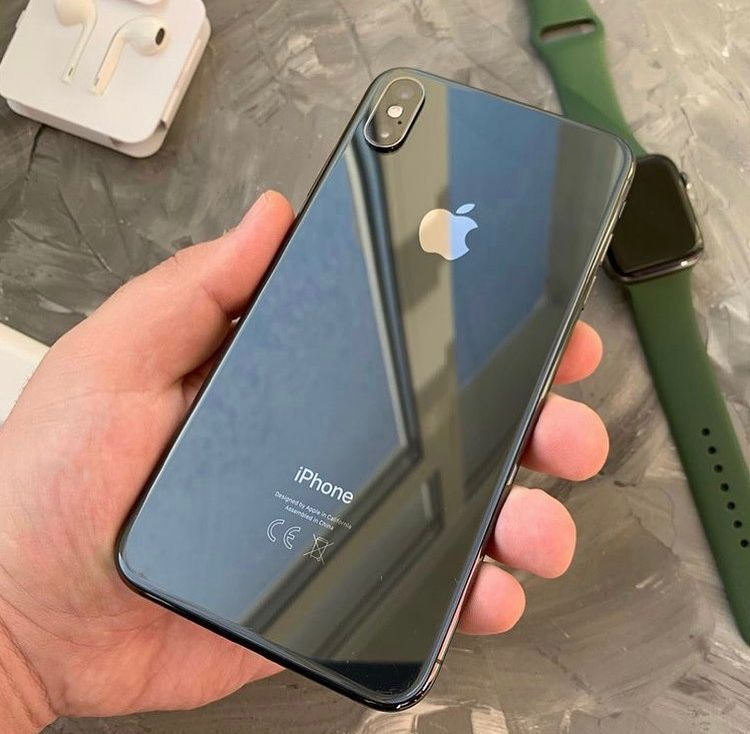 IPhone XS Max de couleur noire