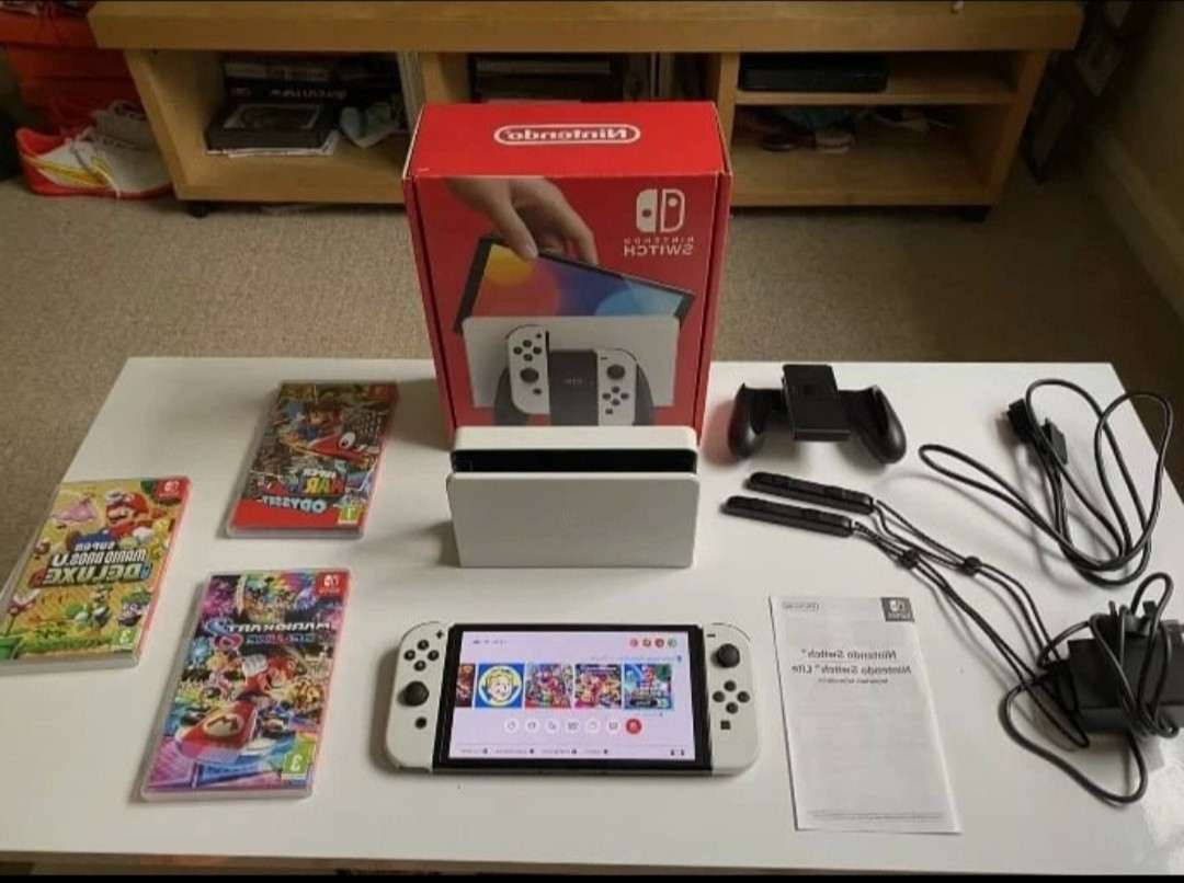 Nintendo Switch OLED