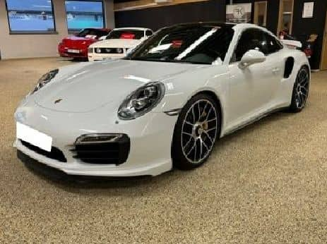 PORSCHE