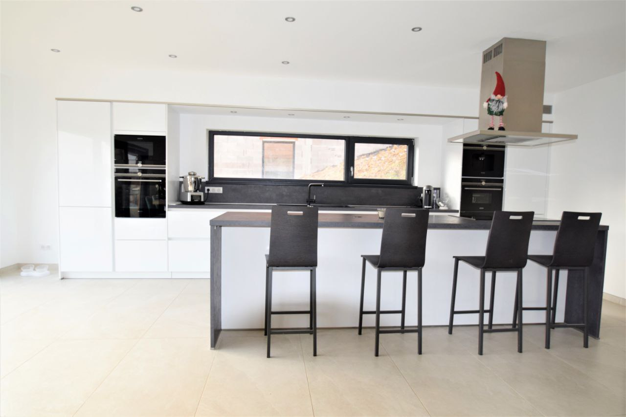 Maison a 7 pièces
