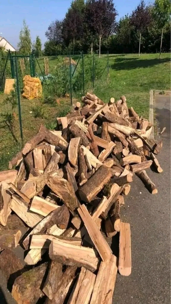 Bois de chauffage en 25, 33, 40, 50 ,cm - Miniature 4